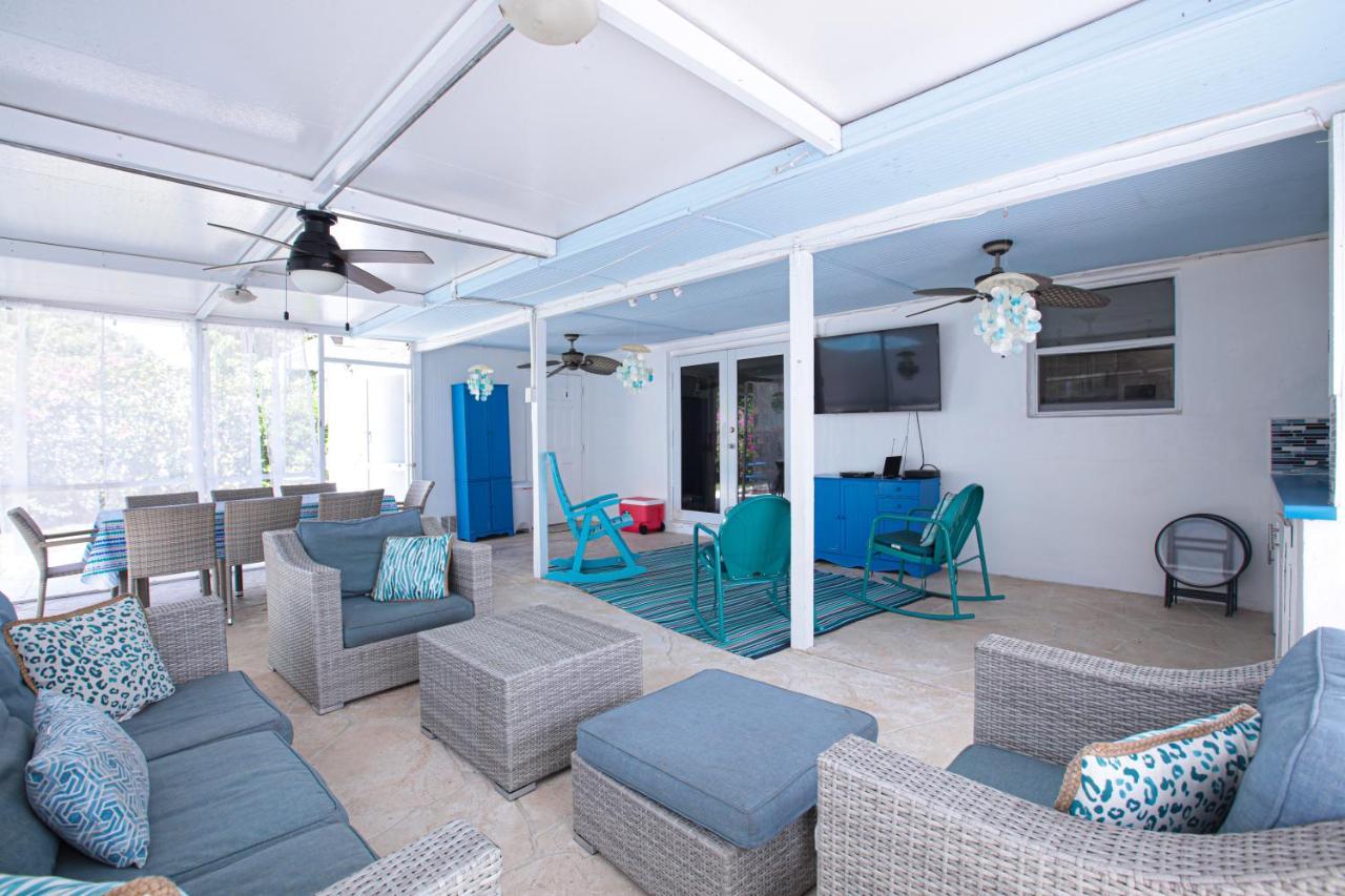 Beautiful Home With Pool And Outdoor Space West Palm Beach Bagian luar foto